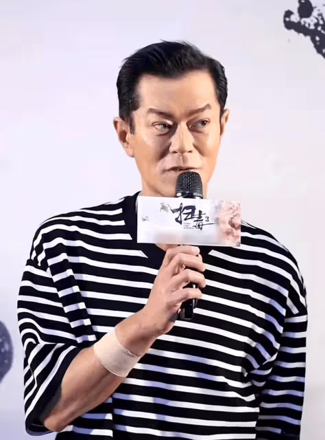 古天樂近期接受媒體採訪,兩眼吊睛目露兇相,醫美過重惹粉絲不爽