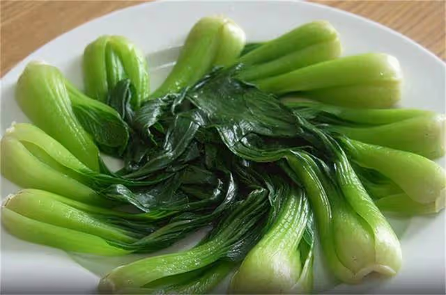 香菇油菜是一起炒還是分開?教你一招,比飯店還好吃,看一遍學會