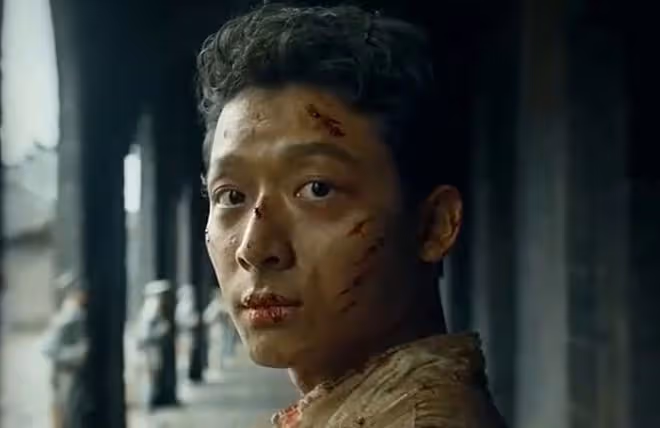 才播 2 集,收視率破 2,終於有讓我熬夜狂追的年代劇了
