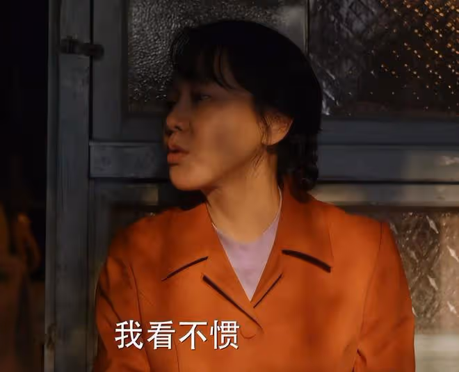 才播 2 集,收視率破 2,終於有讓我熬夜狂追的年代劇了