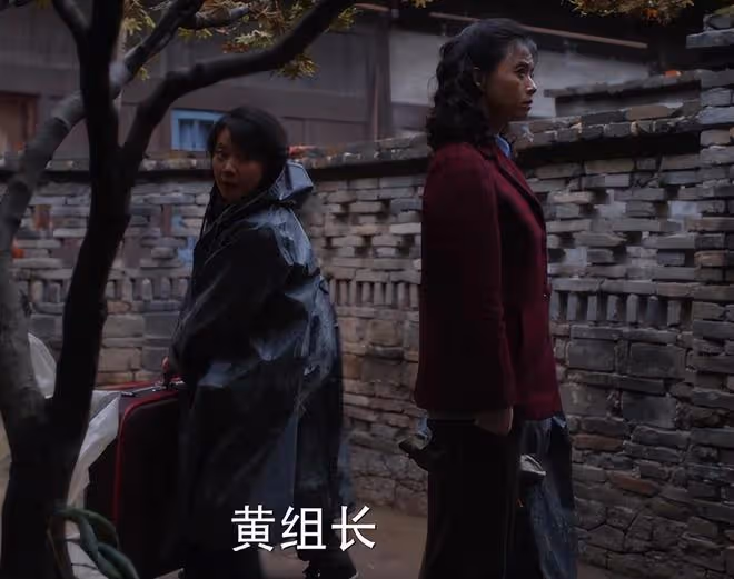 才播 2 集,收視率破 2,終於有讓我熬夜狂追的年代劇了