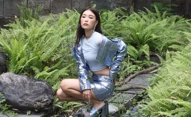 在墓地拍婚紗照?高以翔女友被質疑,引起Godfrey粉絲的不滿