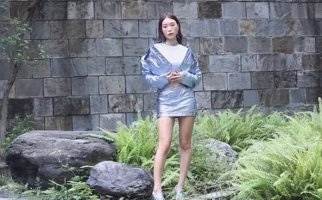 在墓地拍婚紗照?高以翔女友被質疑,引起Godfrey粉絲的不滿
