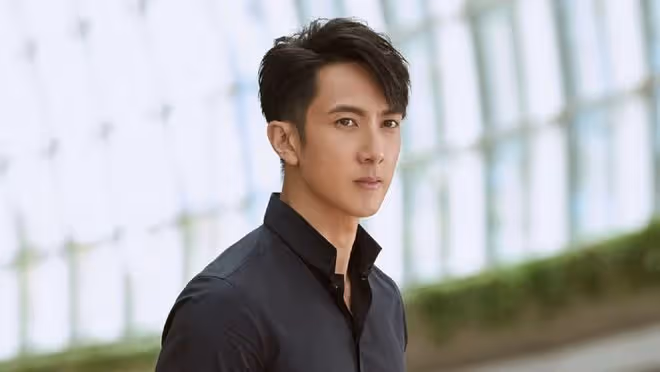 吳尊樹立榜樣力量,正面回應出軌話題,展現好男人風範