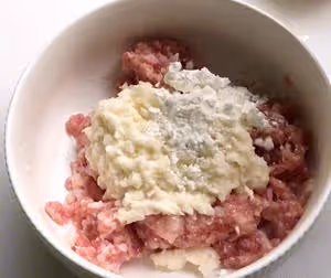 清蒸山藥肉丸（寶寶輔食）