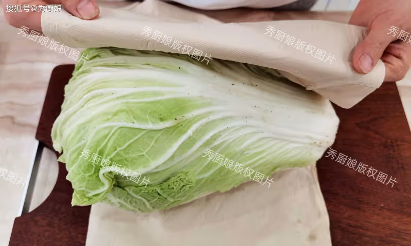 白菜保存,直接放地上是大錯!教你3招,不爛不壞,放半年都新鮮