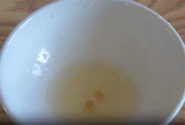 綠豆湯不要直接下鍋煮,學會這一招,顏色翠綠,10分鐘煮開花