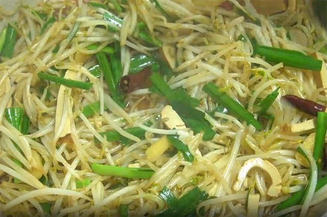 飯店28元一盤的家常小炒,4塊錢就能在家做,鮮香脆嫩,太下飯了