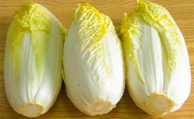 秋天要多吃娃娃菜,不炒也不燉,8塊錢搞定一大盤,開胃又下飯