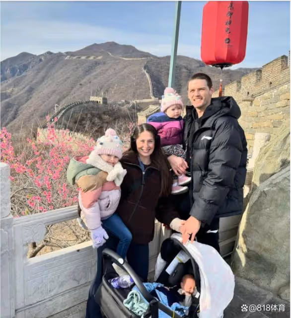 歸化強援!天津美國外援詹姆斯將父母妻兒接到中國,在天津買房定居