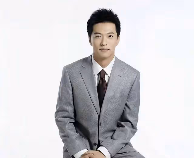 突傳死訊!央視最帥主持人顧國寧突發疾病離世,兩年前與妻子離婚