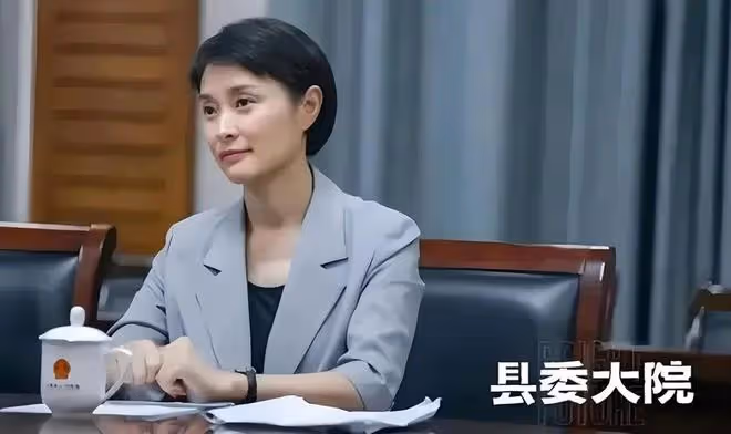 吳越父親痛訴：女兒與陳建斌同居5年被拋棄，52歲仍舊不婚不育！