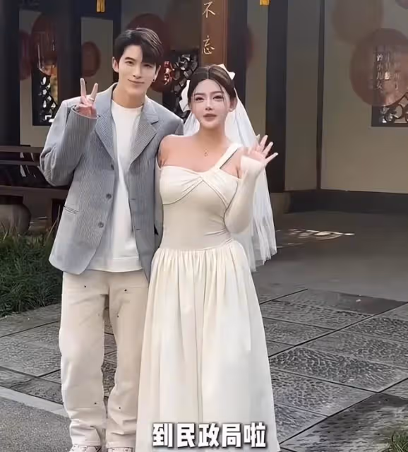 韓安冉曬七本結婚離婚證,和宋浩然領證畫面公開,夫妻好甜蜜