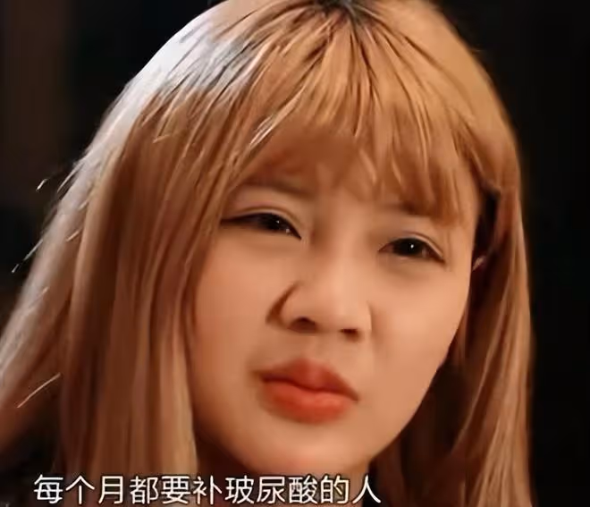 韓安冉曬七本結婚離婚證,和宋浩然領證畫面公開,夫妻好甜蜜