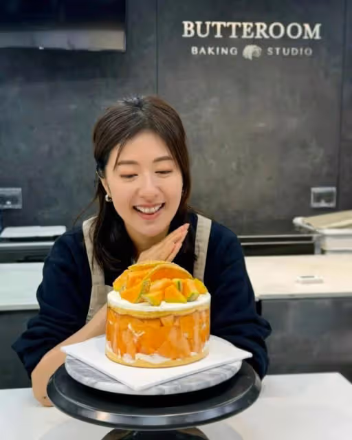 TVB離巢視後轉行開日式吐司店做烘焙師,新店開張獲容祖兒舊愛現場支持