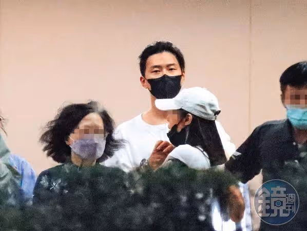 賭王女婿來台求醫!2天內「看完台大又獨奔振興」現身急診室全被拍