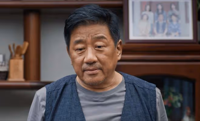《好團圓》直到向南父親死因曝光，才明白，向致軍跳河自盡的原因