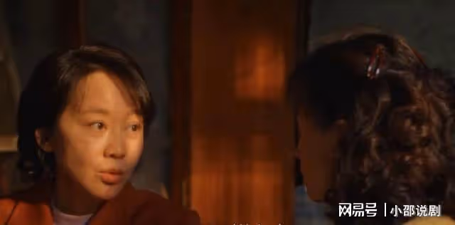 小巷人家:黃玲離婚後二嫁富紳,被丈夫寵成小公主,莊超英後悔