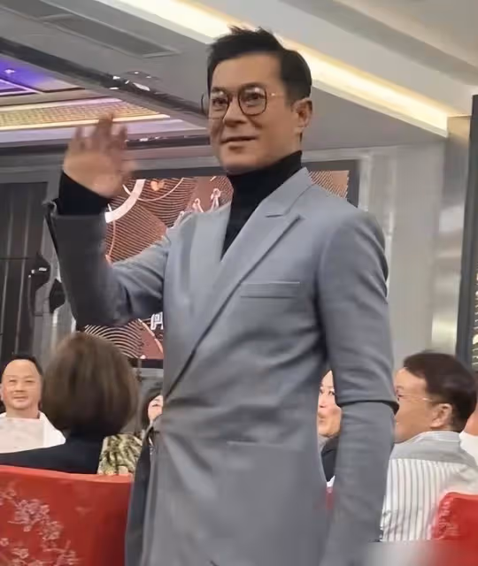 古天樂採訪生圖惹爭議,表情猙獰吊眼角,被指醫美提拉過度出問題
