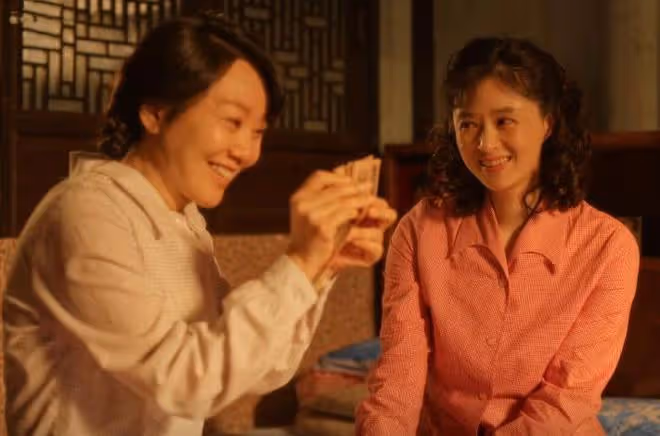 同樣是吃麵條,把蔣欣、宋佳和李沁放一起看,差別就出來了