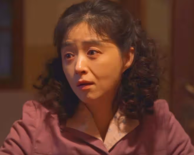 同樣是吃麵條,把蔣欣、宋佳和李沁放一起看,差別就出來了