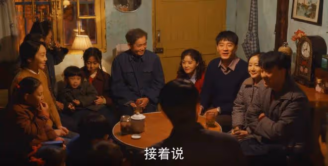 《小巷人家》躲過了53歲的閆妮、41歲的蔣欣,卻被43歲的男二驚艷
