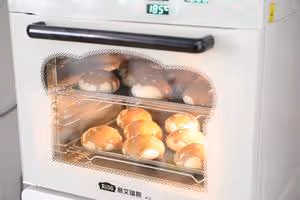 帕帕羅蒂2.0，口感味道升級的奶鹽酥皮咖啡麵包