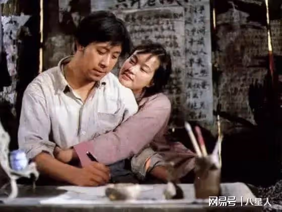 小男友為74歲劉曉慶抑鬱!對比她出獄前後的前男友們簡直不值一提