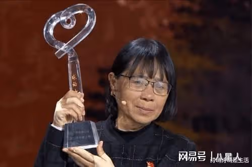 「感動中國」逐漸走向沒落!窮人感動不了評委,富人感動不了觀眾