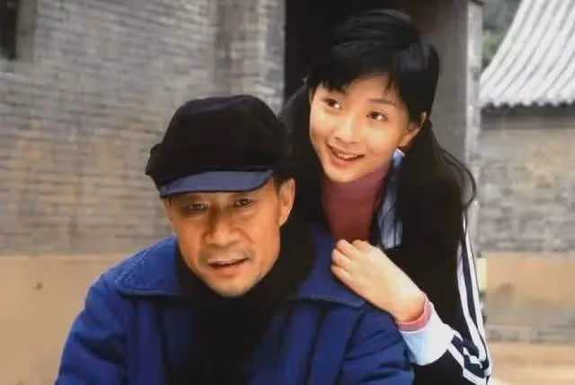 殷桃:和沈騰談過戀愛,離過婚,45歲還單身的她,現在怎麼樣了?