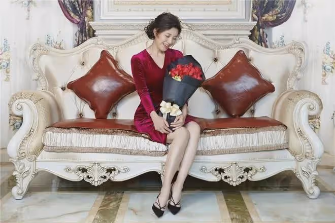 劉琳:與名導同居3年不結婚,分手後轉身嫁給窮小子,如今她怎樣?