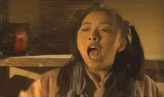 拒絕杜淳,倒追大張偉,卻38天閃嫁素人,她的人生真的好「癲」!