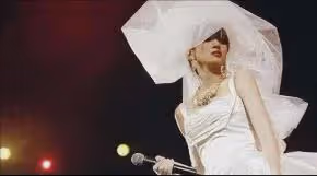 梅艷芳母親覃美金：女兒立下6800萬信託，活至100歲被申請破產！