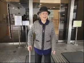 梅艷芳母親覃美金:女兒立下6800萬信託,活至100歲被申請破產!
