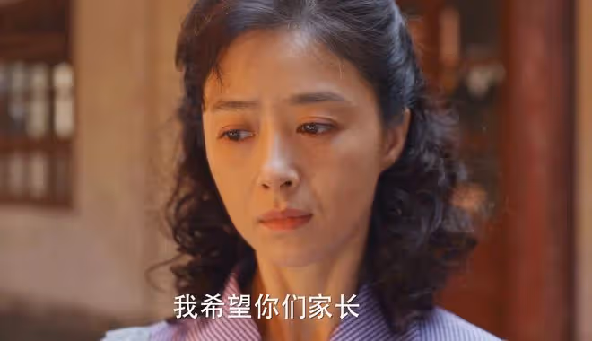 小巷人家:直到吳珊珊黑化,張敏失業,張阿妹才明白,女兒被養廢