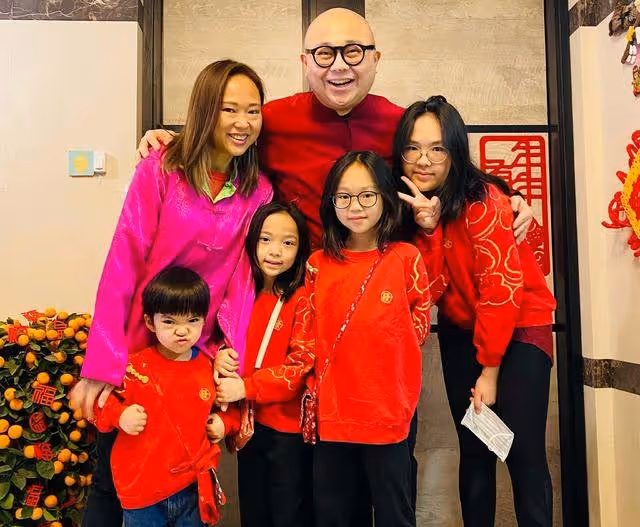TVB知名主持妻子生四胎,打近千針胰島素,月花10萬租房也不買房
