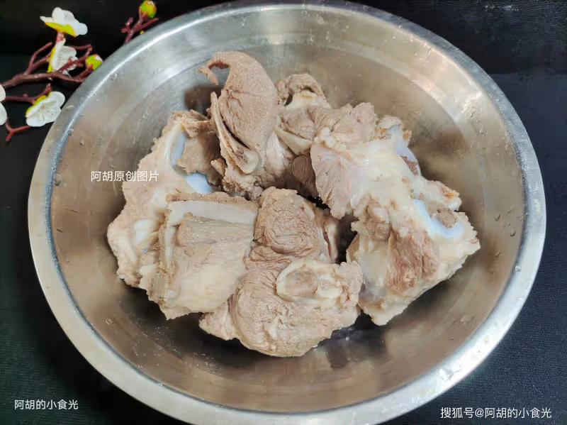 雞肉、魚肉靠邊站,天冷了應該多吃它!多為家人燉一鍋,湯菜齊全、鮮潤又暖人