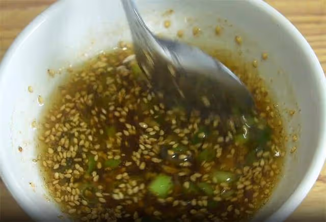 西瓜全身都是寶,瓜皮一定別扔掉,做成開胃菜,很多人沒吃過