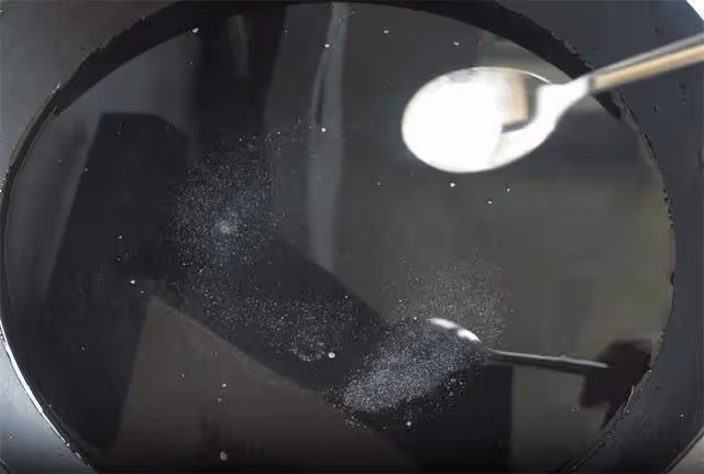 煮玉米10人9錯,難怪不好吃,教你3個技巧,個個軟糯香甜又好吃