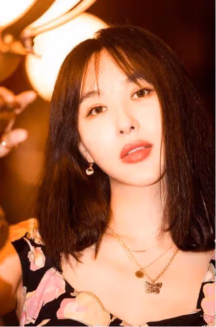 葉柯吐槽伍佰歌曲太猥瑣!黃曉明前女友李菲兒這樣回應