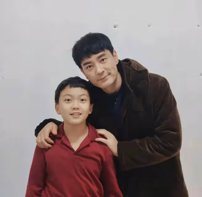 小巷人家:衝著閆妮蔣欣追劇,卻被小演員圈粉!小林棟哲太可愛了