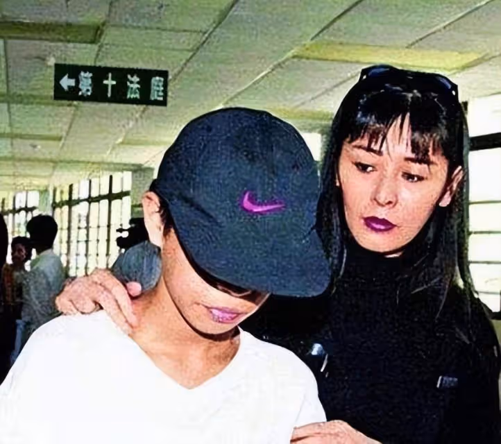 64歲的齊秦娶小24歲妻!盡管岳母比自己「小了幾歲」,給她盡孝也能坦然