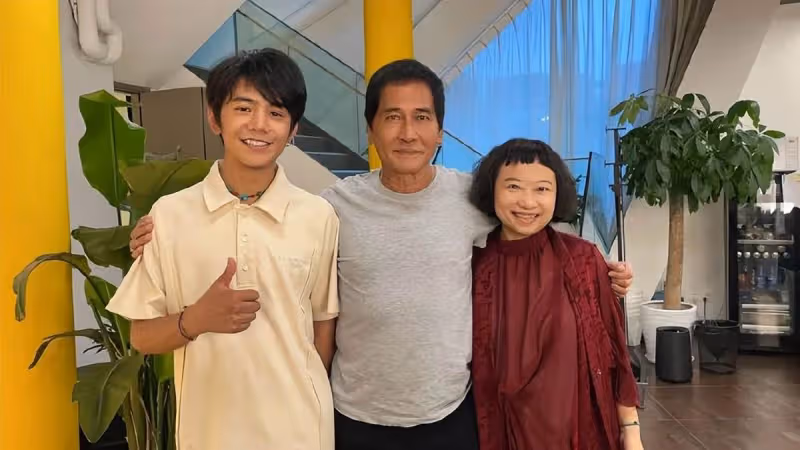 64歲的齊秦娶小24歲妻!盡管岳母比自己「小了幾歲」,給她盡孝也能坦然