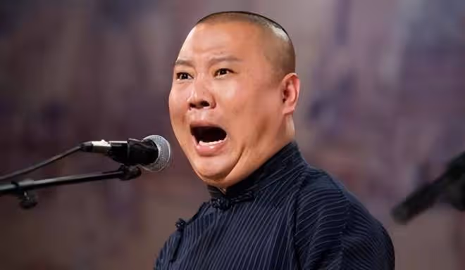 郭德綱突襲直播,網友驚喜爆棚:相聲界的直播新風潮