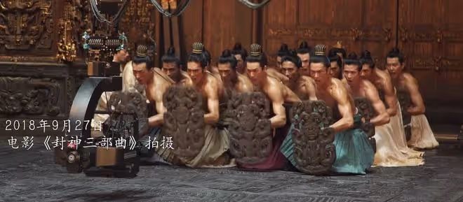皮相相似,但骨相差了一大截,這兩位男星共用一張臉,卻天差地別