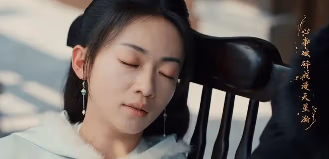 《春花焰》大結局:開頭一群人,結局一堆墳