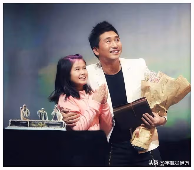沙寶亮與朱娜離婚多年:他再次找到真愛,她卻在巔峰期為愛退圈