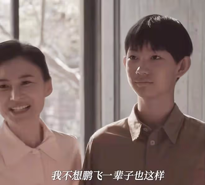 《小巷人家》黃玲到死都不知,莊超英真的是「愚孝」?他只是自私