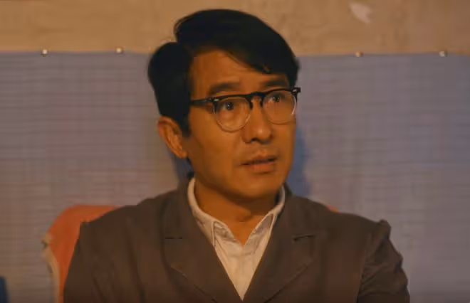 《小巷人家》掌摑莊筱婷，怨恨黃玲幾十年，莊超英的怨毒毀了圖南