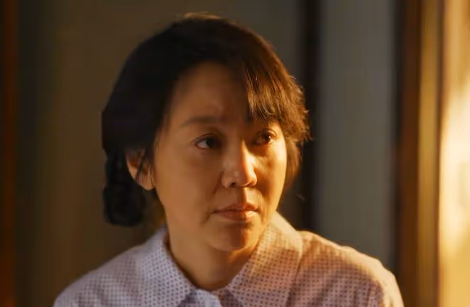 《小巷人家》掌摑莊筱婷,怨恨黃玲幾十年,莊超英的怨毒毀了圖南